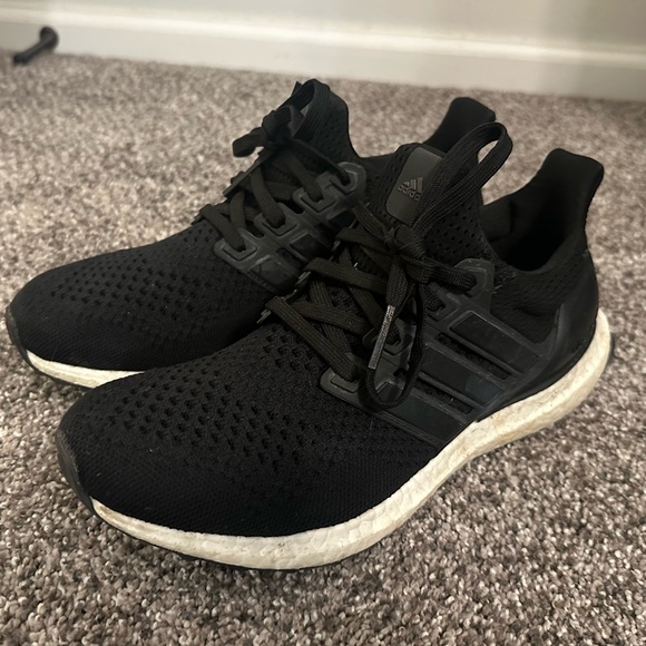 Adidas UltraBoost core Black Sneakers size 7.5 - Picture 3 of 11